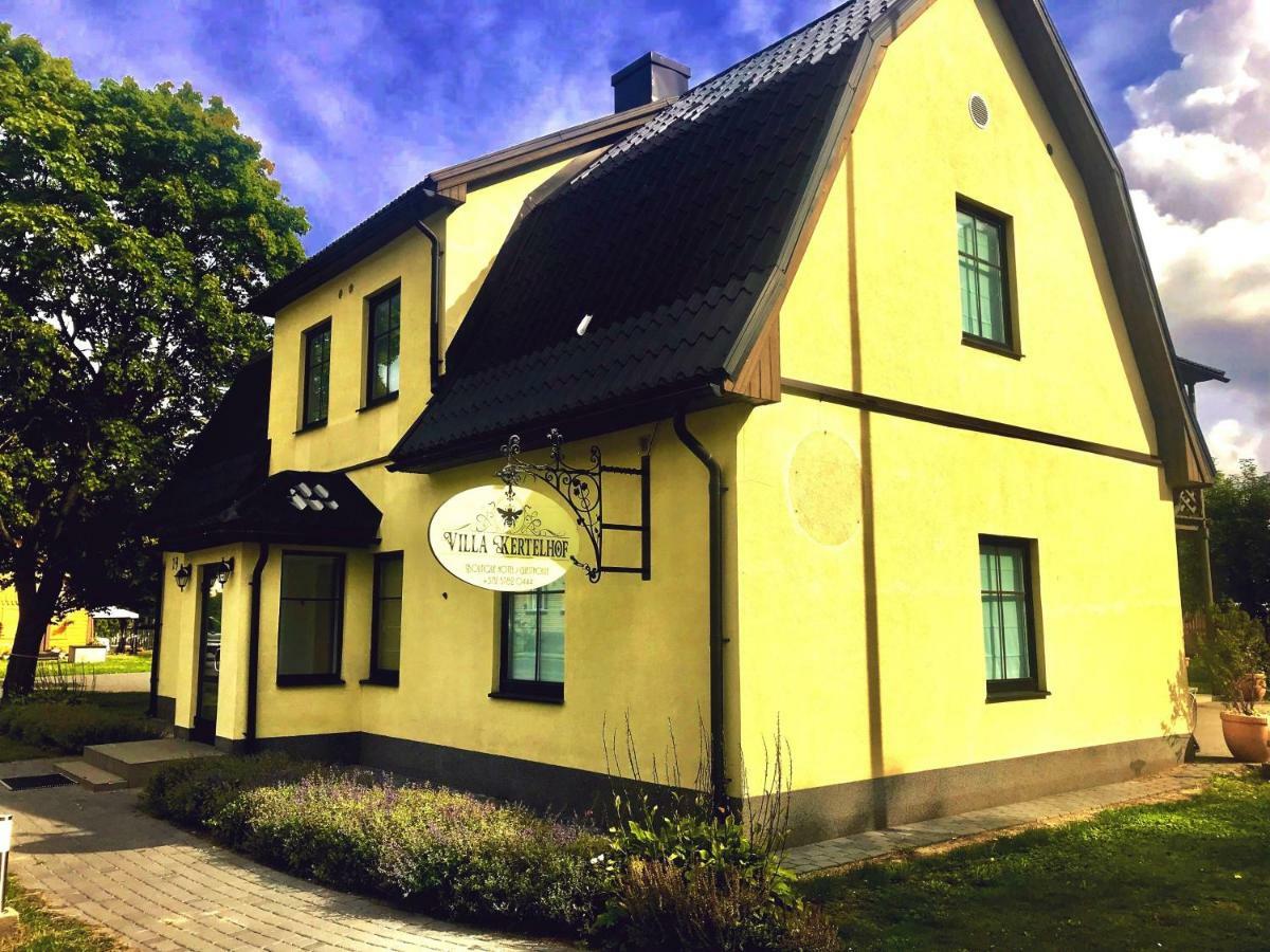 Villa Kertelhof Guesthouse Kardla Exterior photo